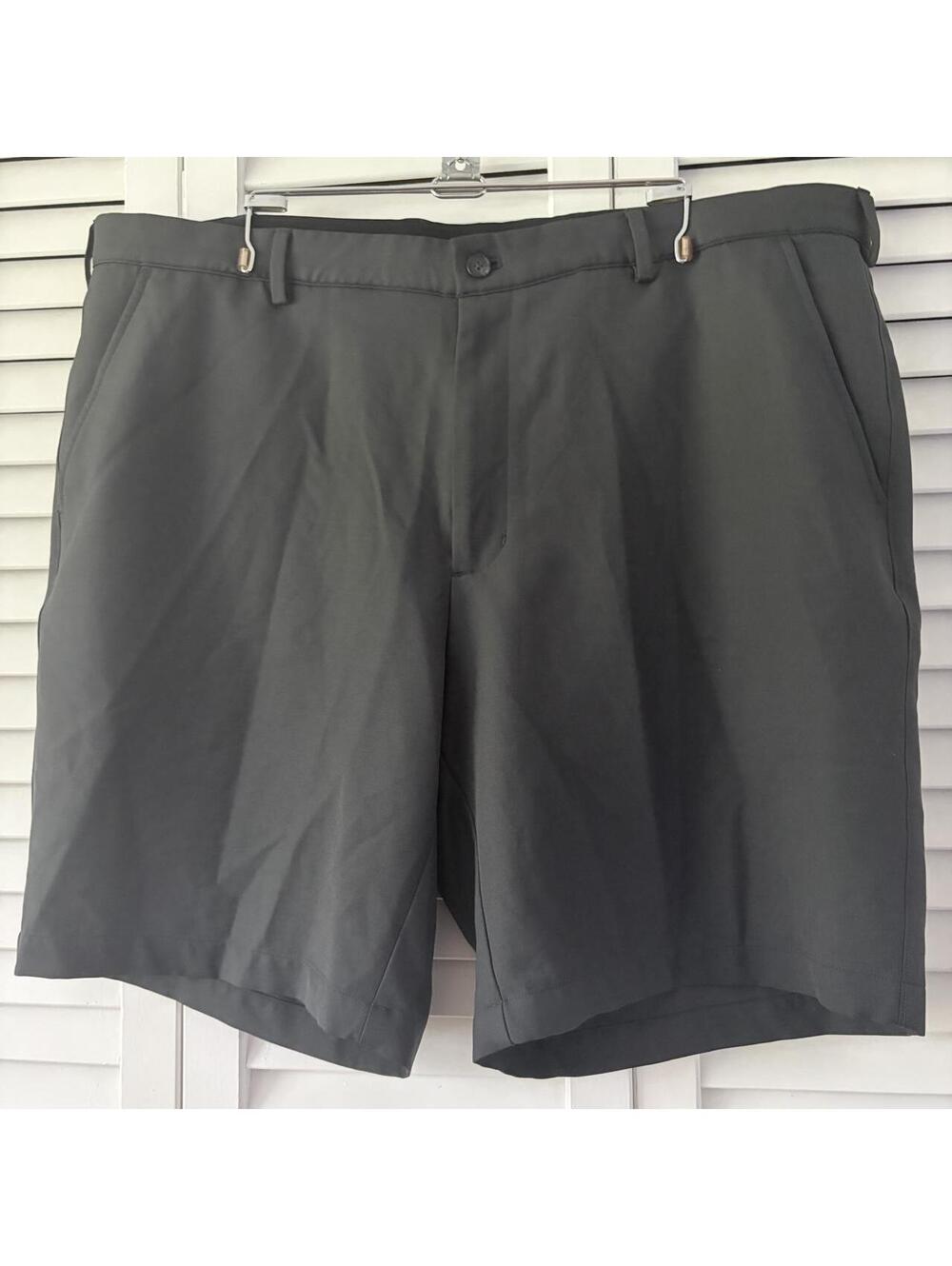 Greg Norman Collection Men's Black and Grey Shorts